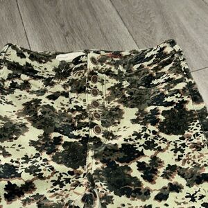 Pilcro Anthropologie Green and Black corduroy  Pants size 30